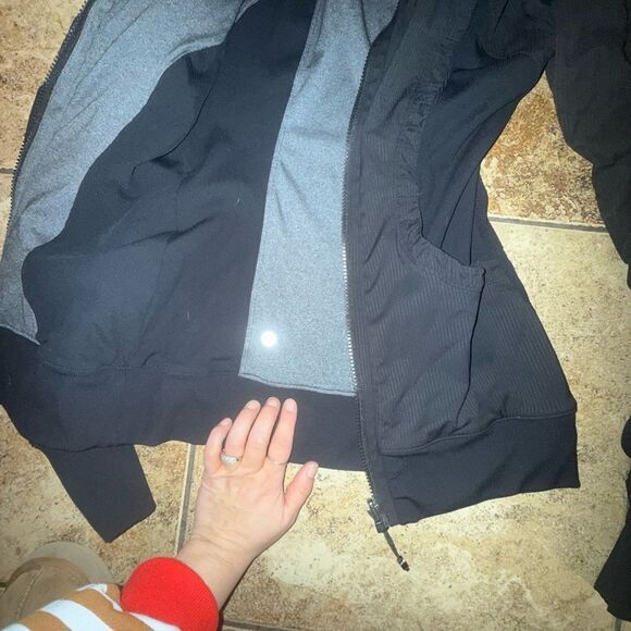 Lululemon Athletica Black Utility Jacket with Slim Fit and Hood - Picture 2 of 5